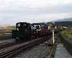 ‘Blanche’ comes off the Cob into Harbour station with a down train   (25/08/2002)