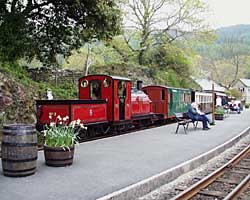 ‘Prince’ simmers with the Talking Train at Tanybwlch.   (02/05/2004)