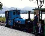 ‘Thomas Bach’ stands in the station at Cei Llydan, awaiting departure time.   (06/08/2003)