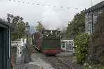After a quick halt to open the gates, No 4 runs into Pendre.   (27/09/2004)