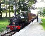 ‘Talyllyn’ prepares to set back down the line at Rhydyronen prior to making a series of run pasts   (23/09/2001)