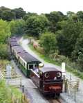 ‘Taliesin’ approaches Pont Seiont with a down train.   (16/09/2000)