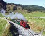 ‘Prince’ and the vintage train about to dive under Pont Castell Cidym   (28/09/2003)